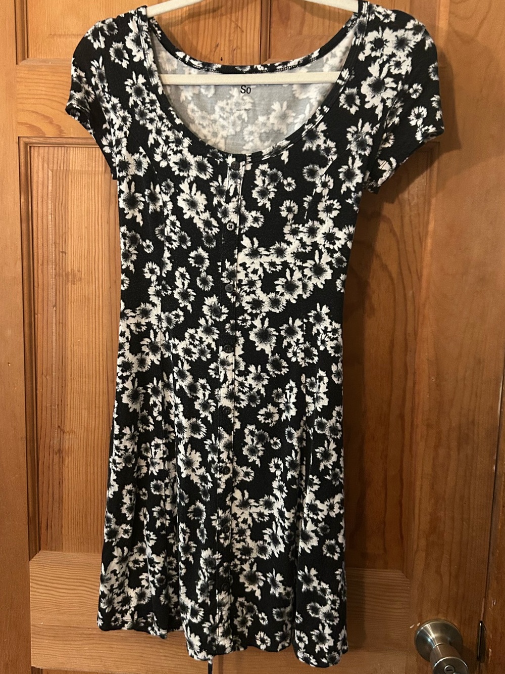 SO Black and White Floral Scoop-Neck Dress
